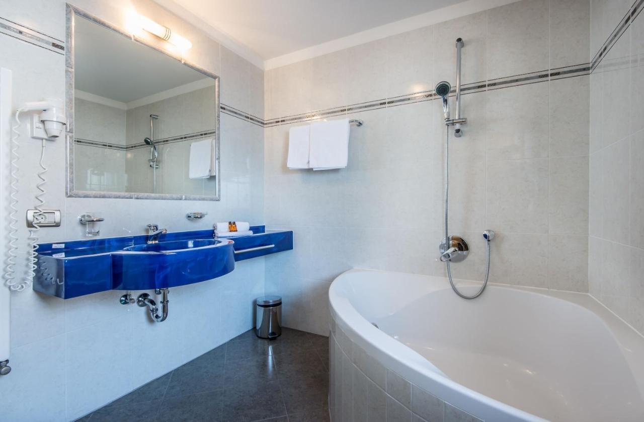 Hotel Ciasa Tama La Villa  Ngoại thất bức ảnh