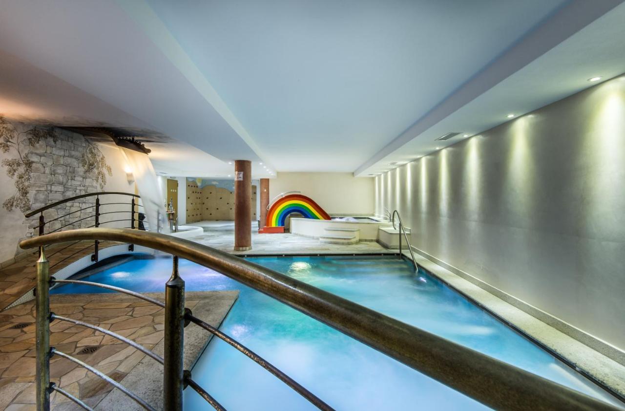 Hotel Ciasa Tama La Villa  Ngoại thất bức ảnh