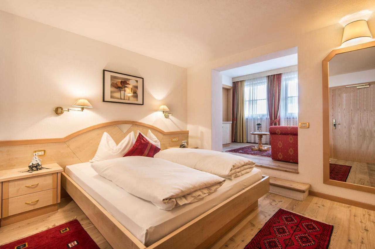 Hotel Ciasa Tama La Villa  Ngoại thất bức ảnh