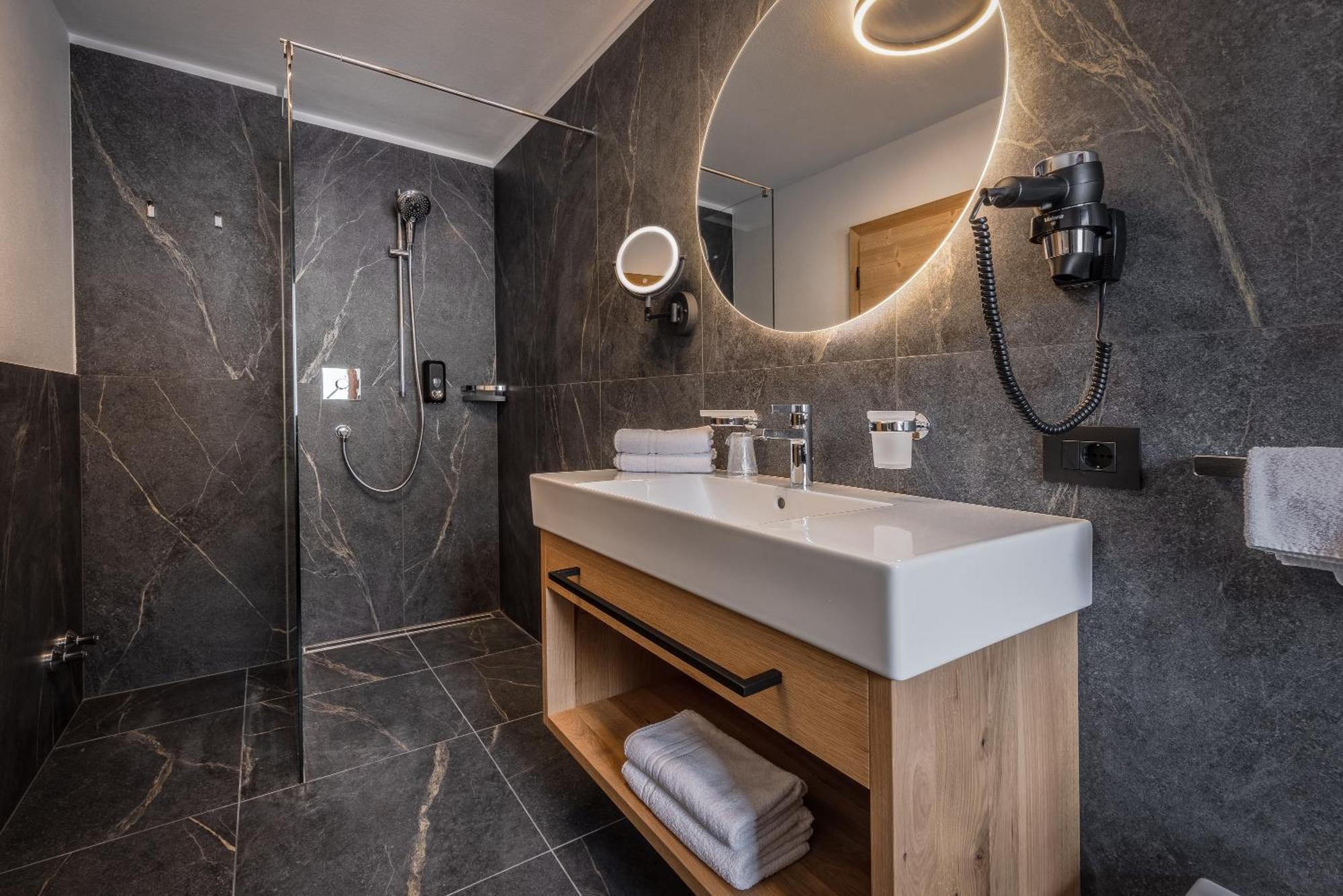 Hotel Ciasa Tama La Villa  Ngoại thất bức ảnh